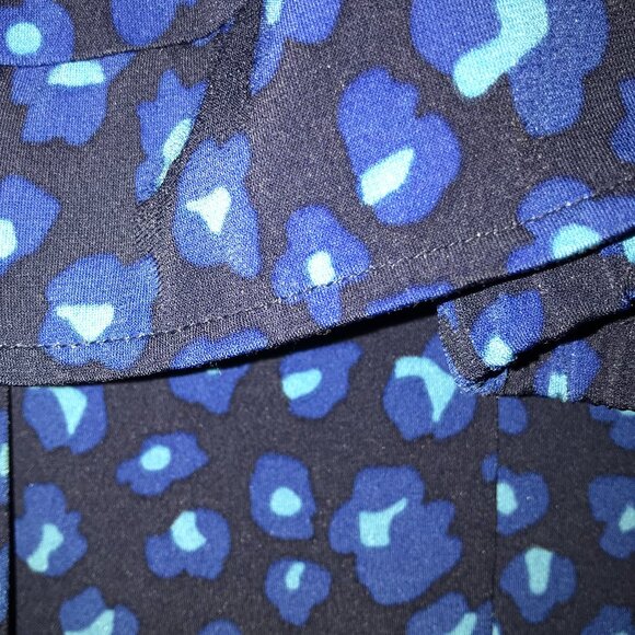 IMAN 2XL BLUE AND BLACK FAUX ANIMAL PRINT PANTS - Picture 8 of 9